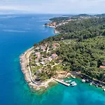 Old Bay Leave Town - Happy * Mali Lošinj