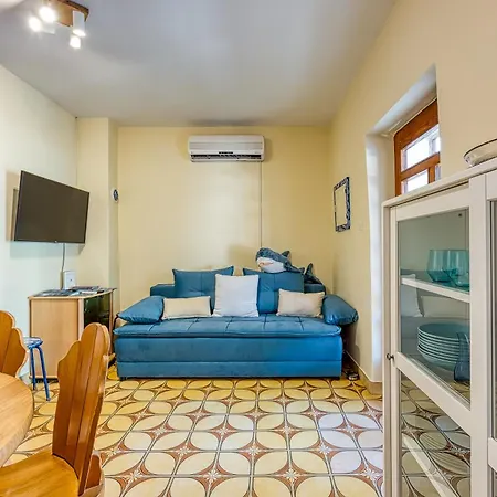 Old Bay Leave Town - Happy Апартаменты *