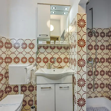 Апартаменты Old Bay Leave Town - Happy